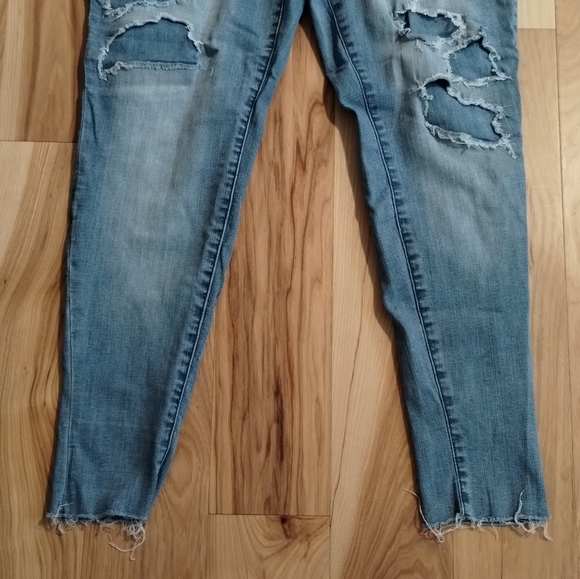 Maurice's Distressed ankle cut jeggings - Picture 3 of 12